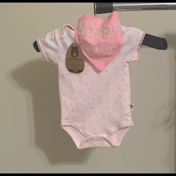 One piece - Picture 1 of 2